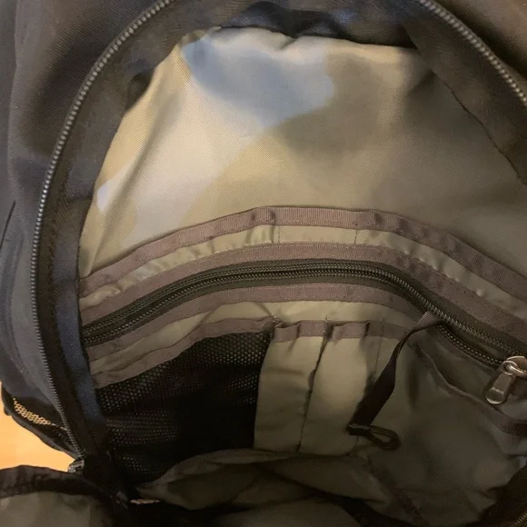 The North Face Black Unisex Jester Backpack with Padded Straps - Picture 9 of 9